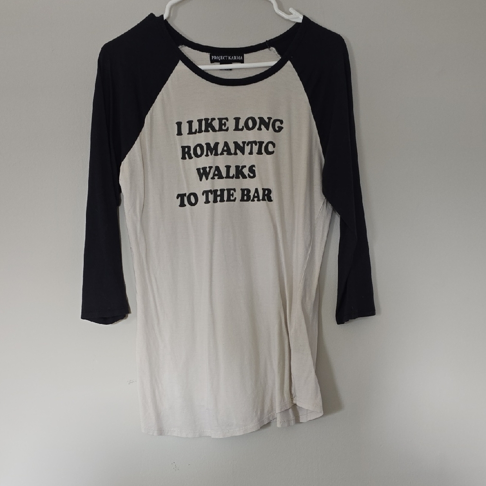 Chic Black and White Quarter Sleeve Tee